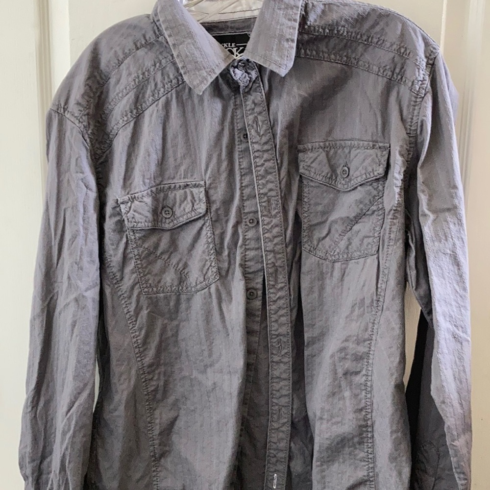 FINAL MARKDOWN MEN’S buckle black shirt large